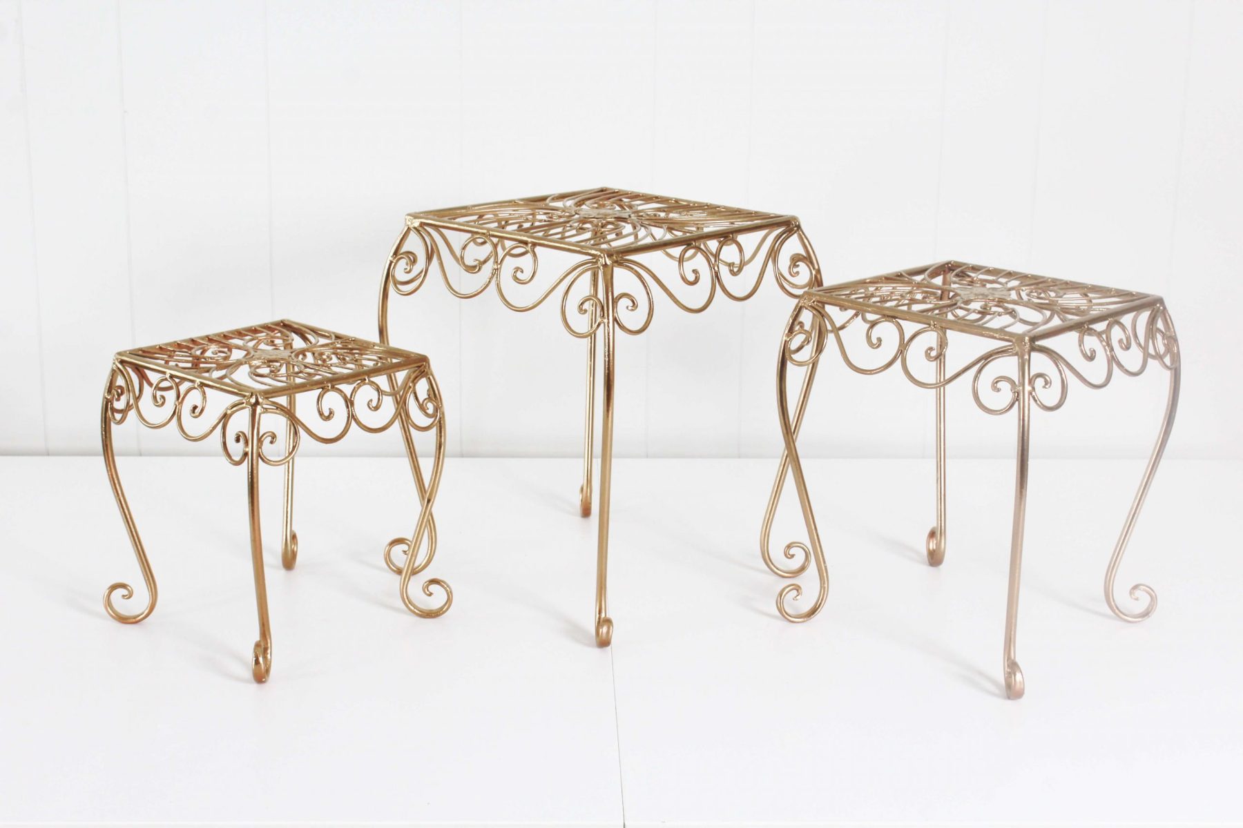 cake stands gold 2